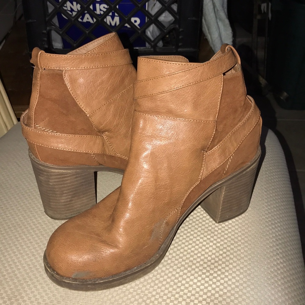 Fall leather booties! - Picture 2 of 5